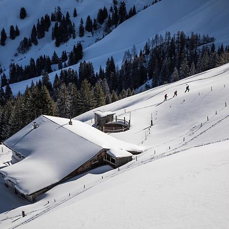 Kitzbuehel Suites By Alps Resorts โอแบร์นดอร์ฟ อิน ทิโรล ภายนอก รูปภาพ