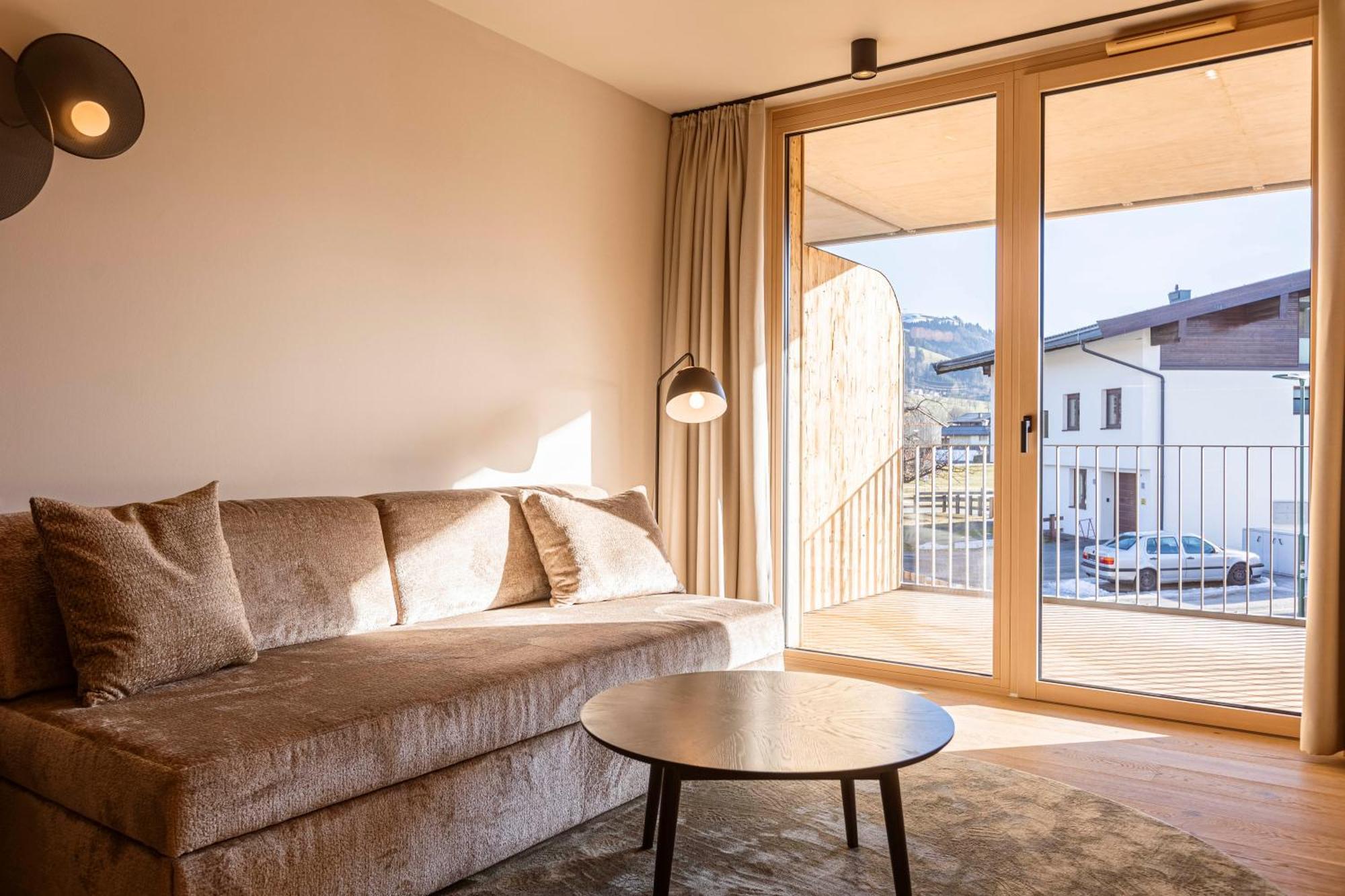 Kitzbuehel Suites By Alps Resorts โอแบร์นดอร์ฟ อิน ทิโรล ภายนอก รูปภาพ