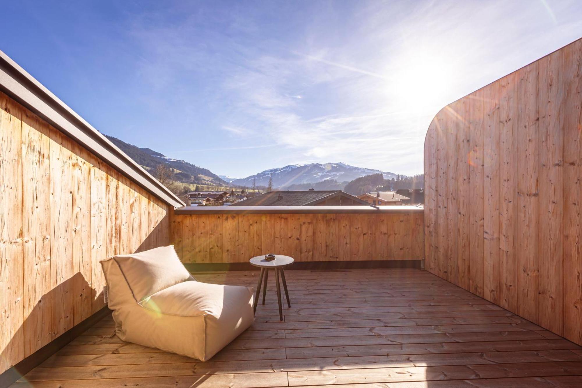 Kitzbuehel Suites By Alps Resorts โอแบร์นดอร์ฟ อิน ทิโรล ภายนอก รูปภาพ
