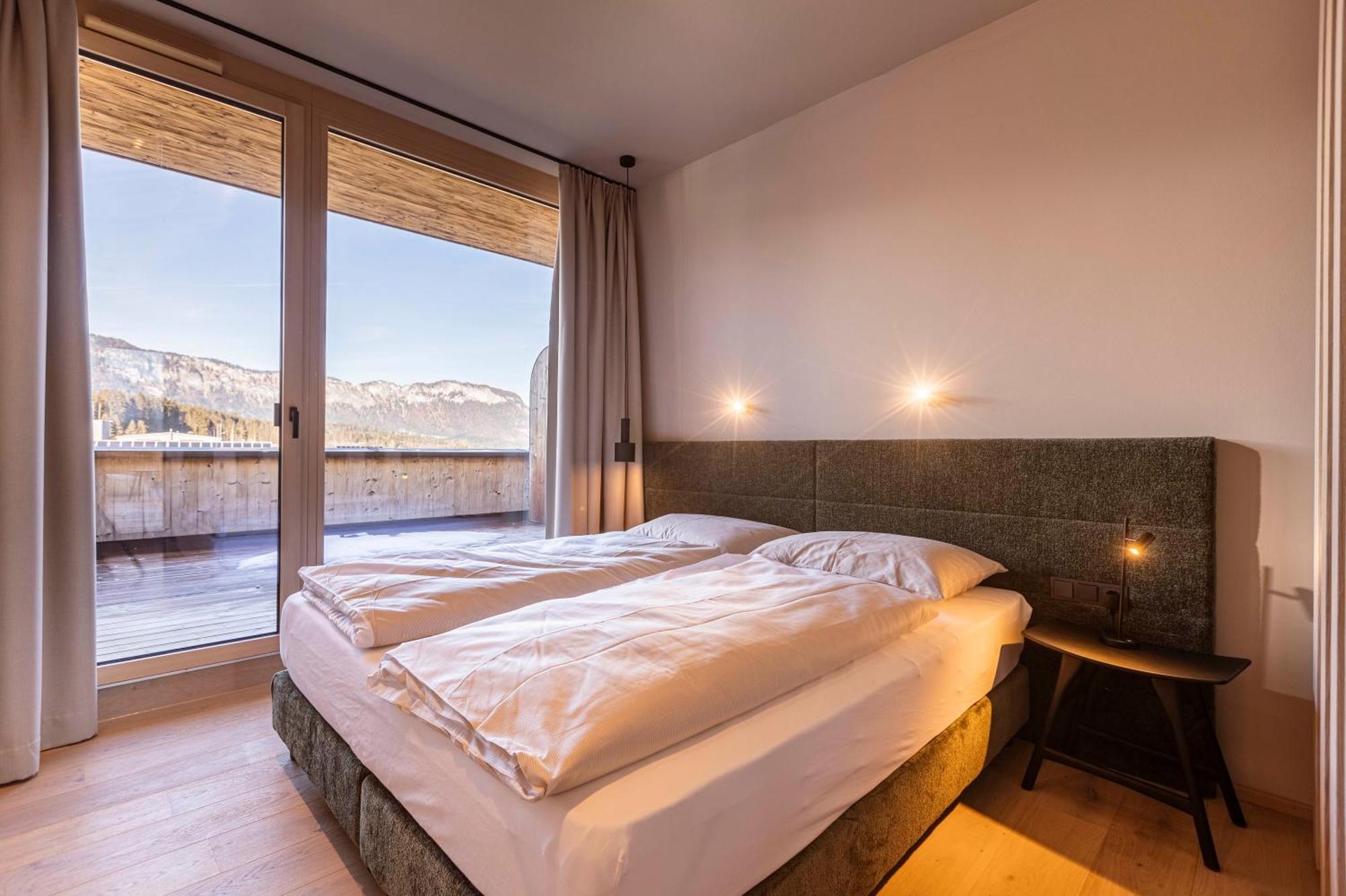 Kitzbuehel Suites By Alps Resorts โอแบร์นดอร์ฟ อิน ทิโรล ภายนอก รูปภาพ