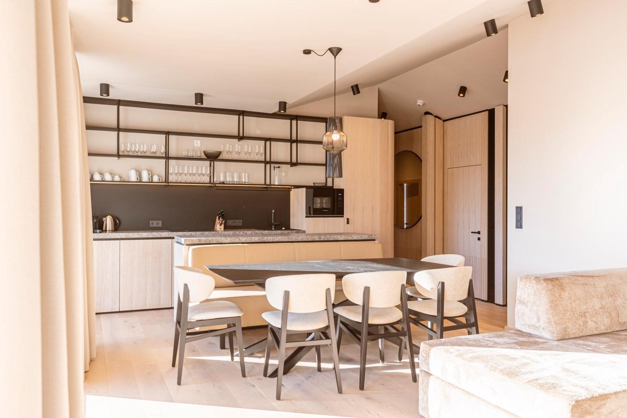 Kitzbuehel Suites By Alps Resorts โอแบร์นดอร์ฟ อิน ทิโรล ภายนอก รูปภาพ