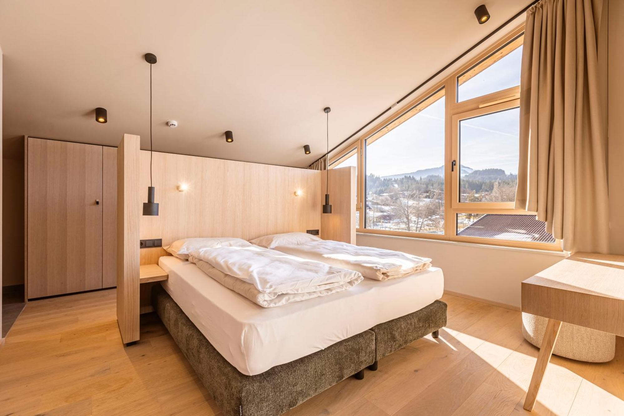 Kitzbuehel Suites By Alps Resorts โอแบร์นดอร์ฟ อิน ทิโรล ภายนอก รูปภาพ