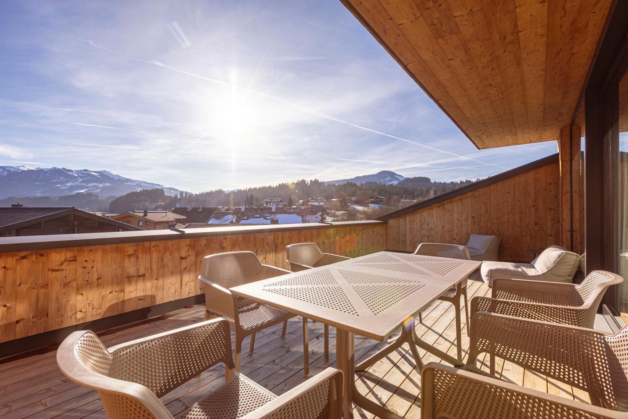 Kitzbuehel Suites By Alps Resorts โอแบร์นดอร์ฟ อิน ทิโรล ภายนอก รูปภาพ