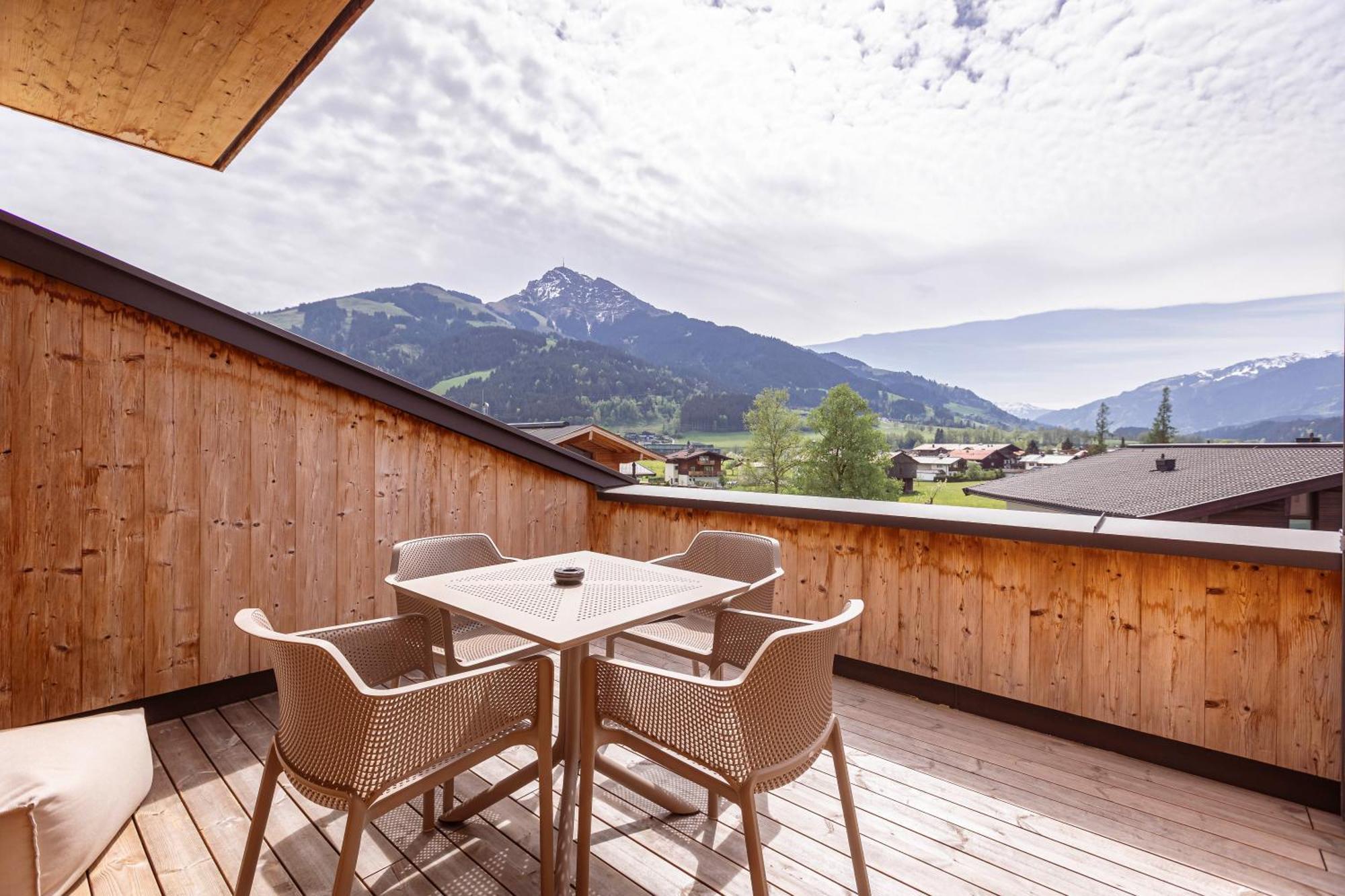 Kitzbuehel Suites By Alps Resorts โอแบร์นดอร์ฟ อิน ทิโรล ภายนอก รูปภาพ