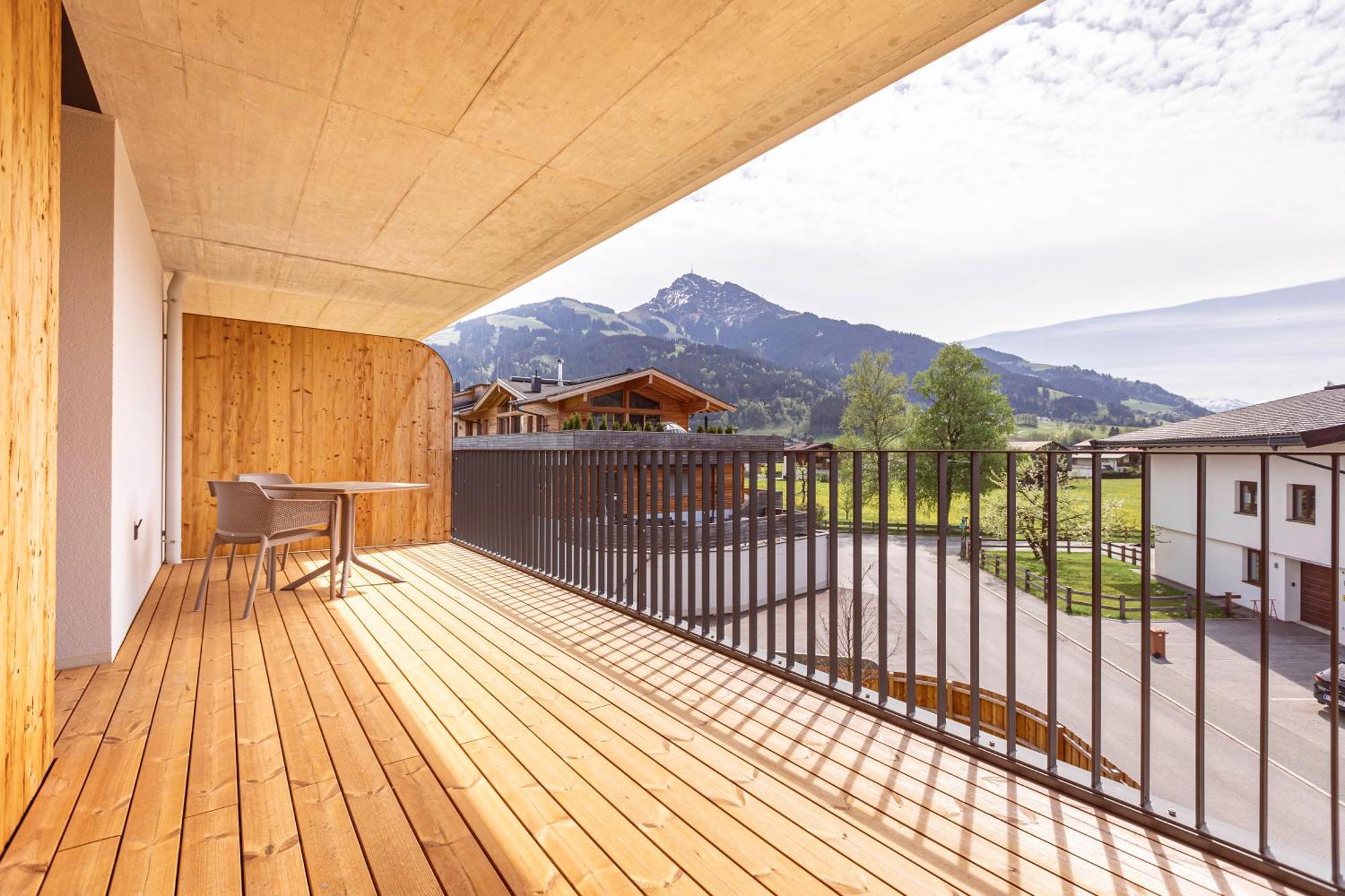 Kitzbuehel Suites By Alps Resorts โอแบร์นดอร์ฟ อิน ทิโรล ภายนอก รูปภาพ