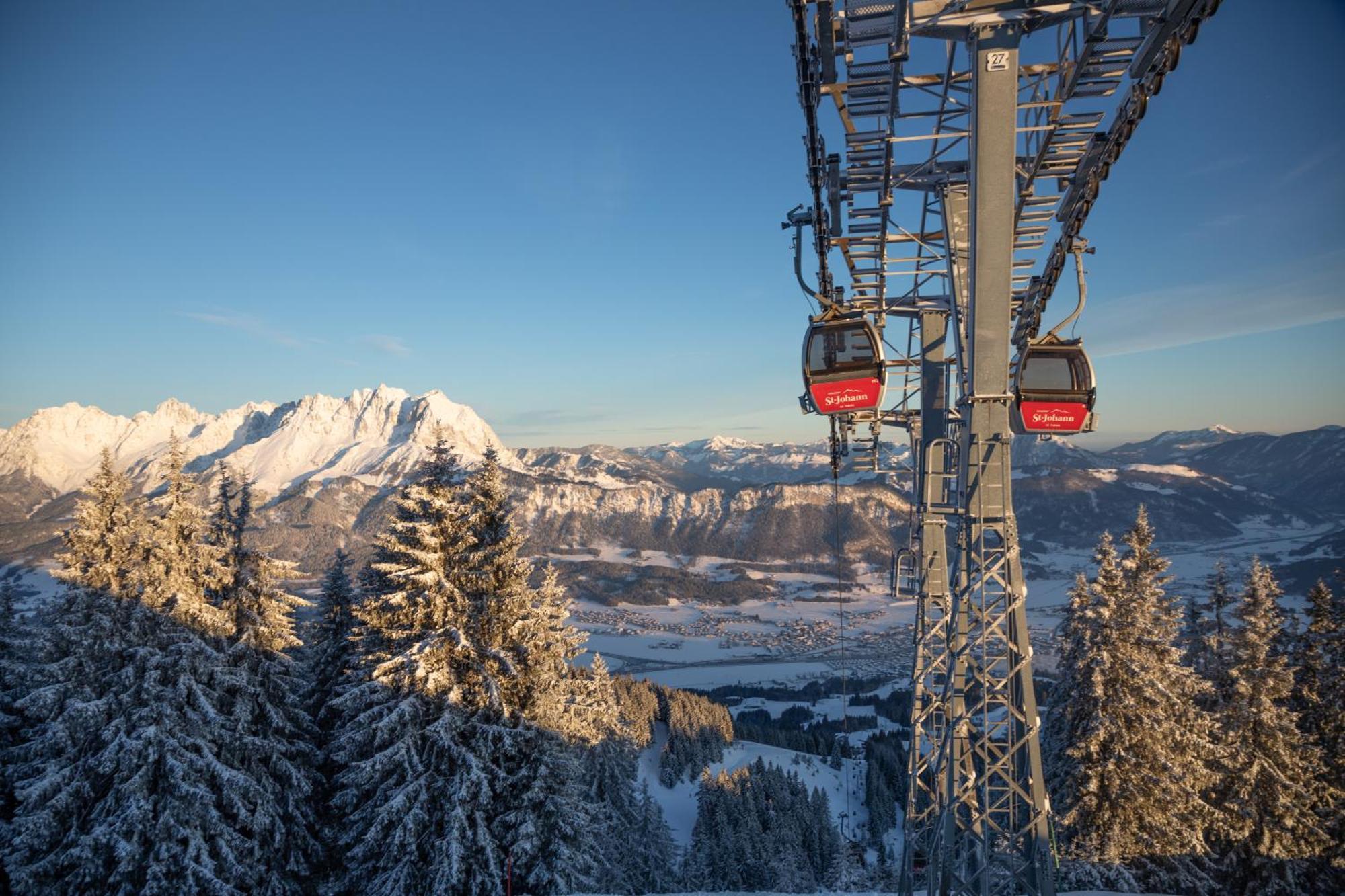 Kitzbuehel Suites By Alps Resorts โอแบร์นดอร์ฟ อิน ทิโรล ภายนอก รูปภาพ