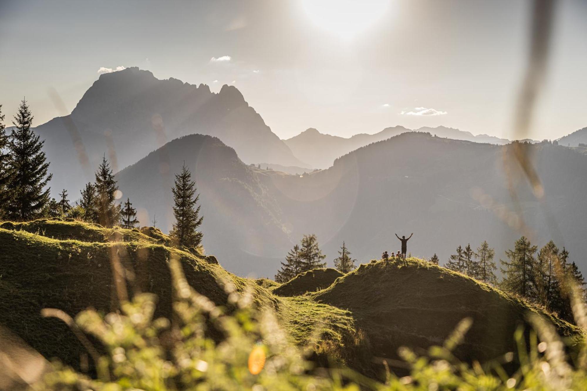 Kitzbuehel Suites By Alps Resorts โอแบร์นดอร์ฟ อิน ทิโรล ภายนอก รูปภาพ